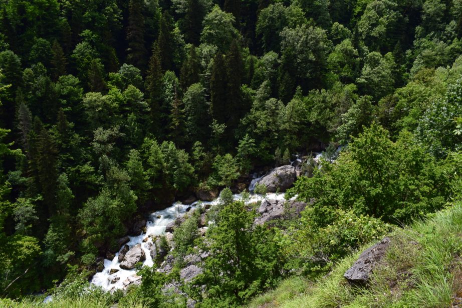 гегский водопад абхазия как добраться