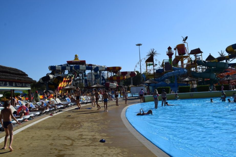Плюсы и минусы аквапарк в Анапе Золотой пляж цены